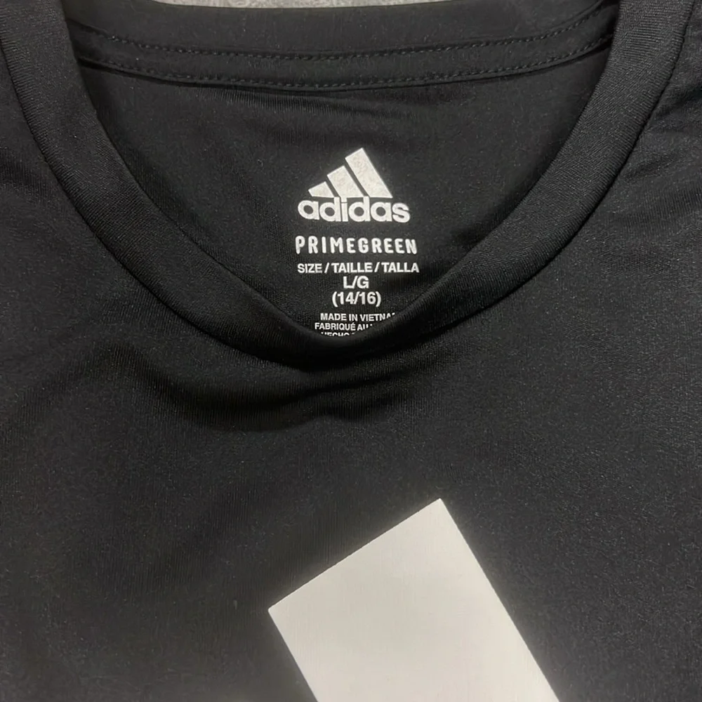 Adidas DRI-fit t-shirt - Picture 3 of 3